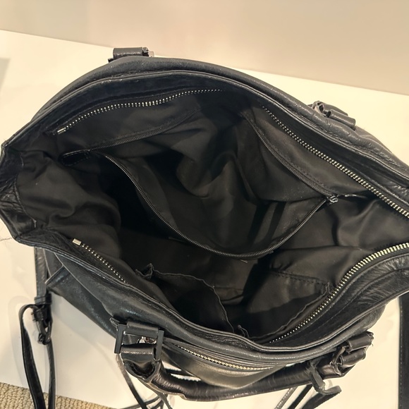 Authentic Rebecca Minkoff Hobo Medium Crossbody bag-BLACK - Picture 5 of 6